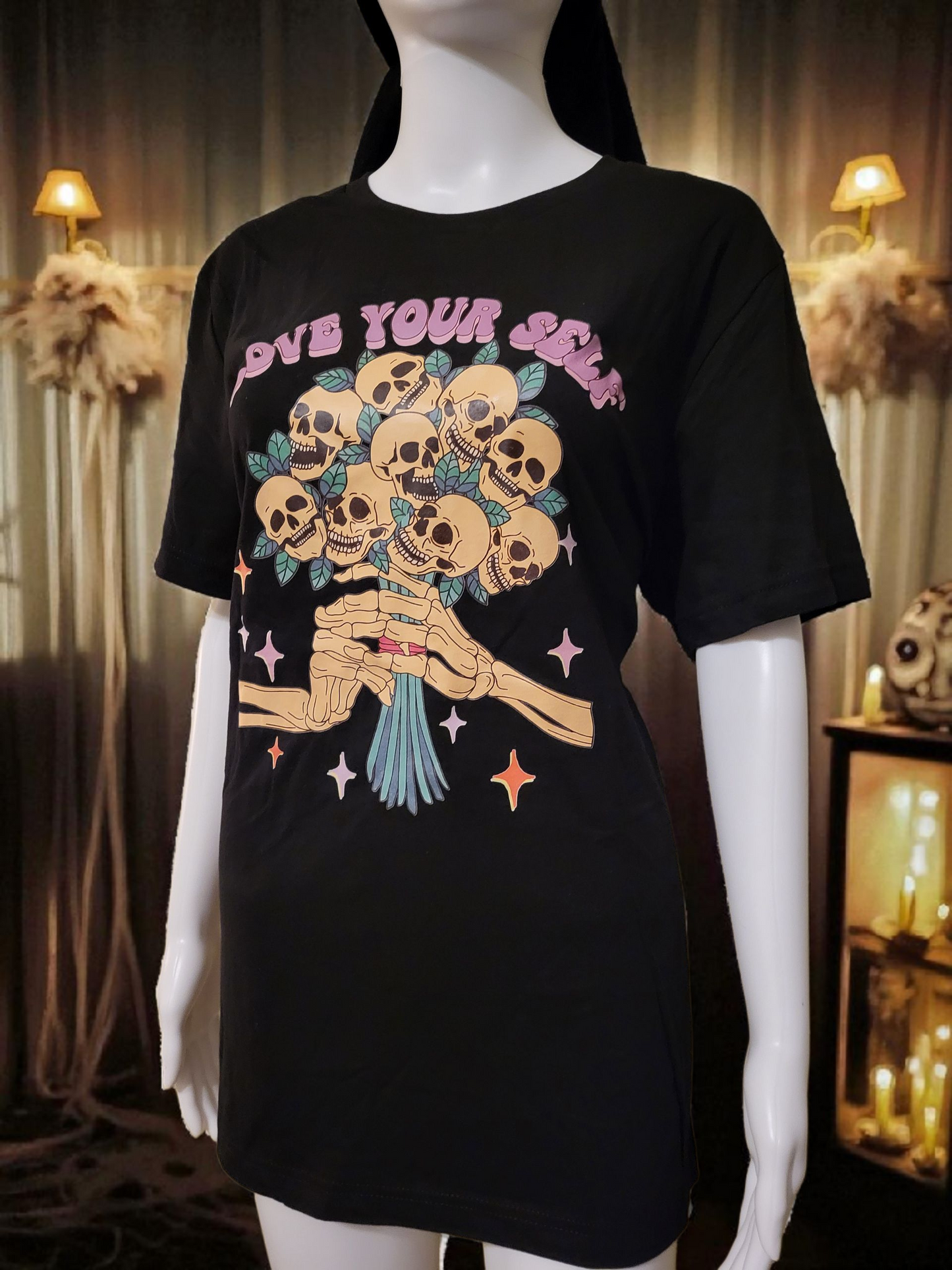 Love Yourself Skull Tee - Size: L