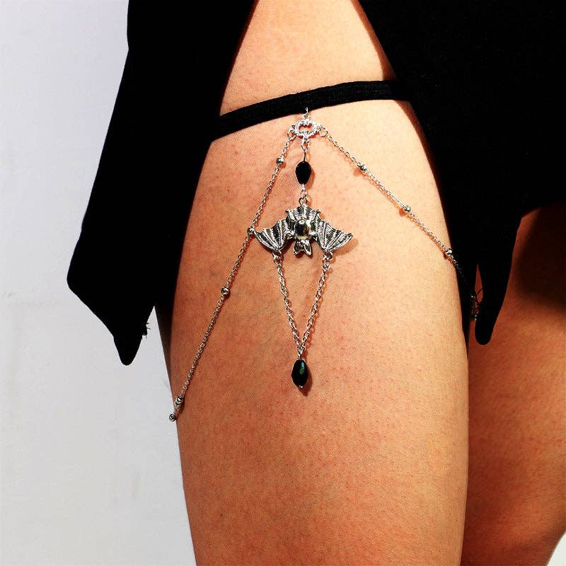 Sexy Bat Elastic Thigh Chain: In Red